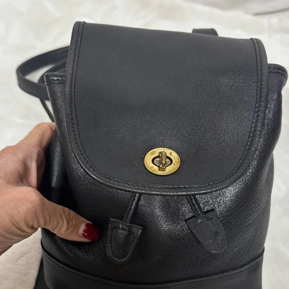 Coach Mini Leather Backpack Glove Tan Turn Lock Vintage Brass hardware - Picture 13 of 16